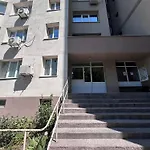 Sea Siren 1bd - Near Sea Garden, Free Garage & Ev Friendly Διαμέρισμα Βάρνα