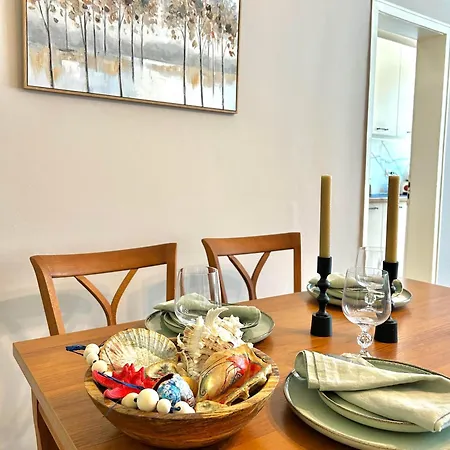 Sea Siren 1bd - Near Sea Garden, Free Garage & Ev Friendly * Βάρνα